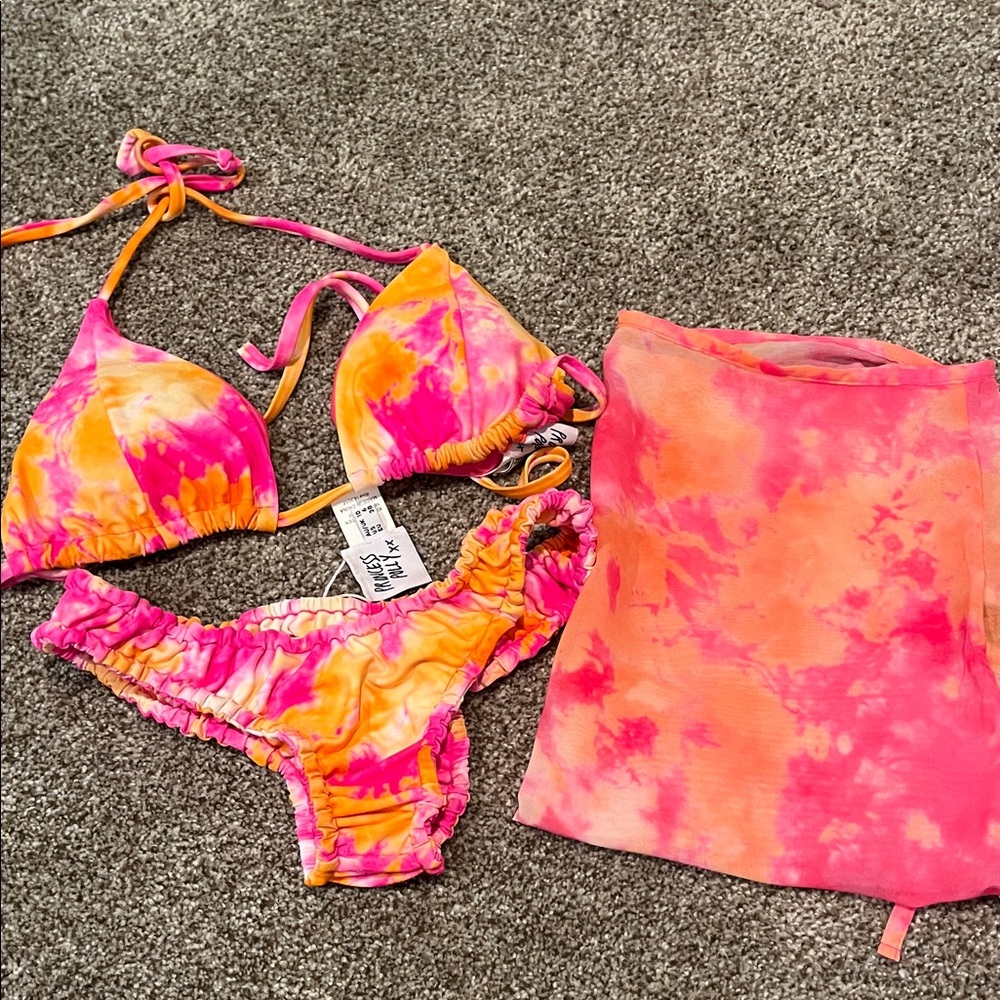 Princess Polly Pink and Orange Bikini Set includes a wrap